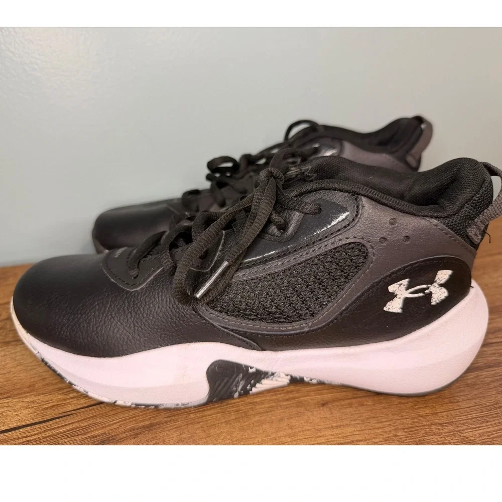Under Armour‎ Lockdown 6 Basketball Shoes Black White Grey Size 5.5Y Sporty Gym